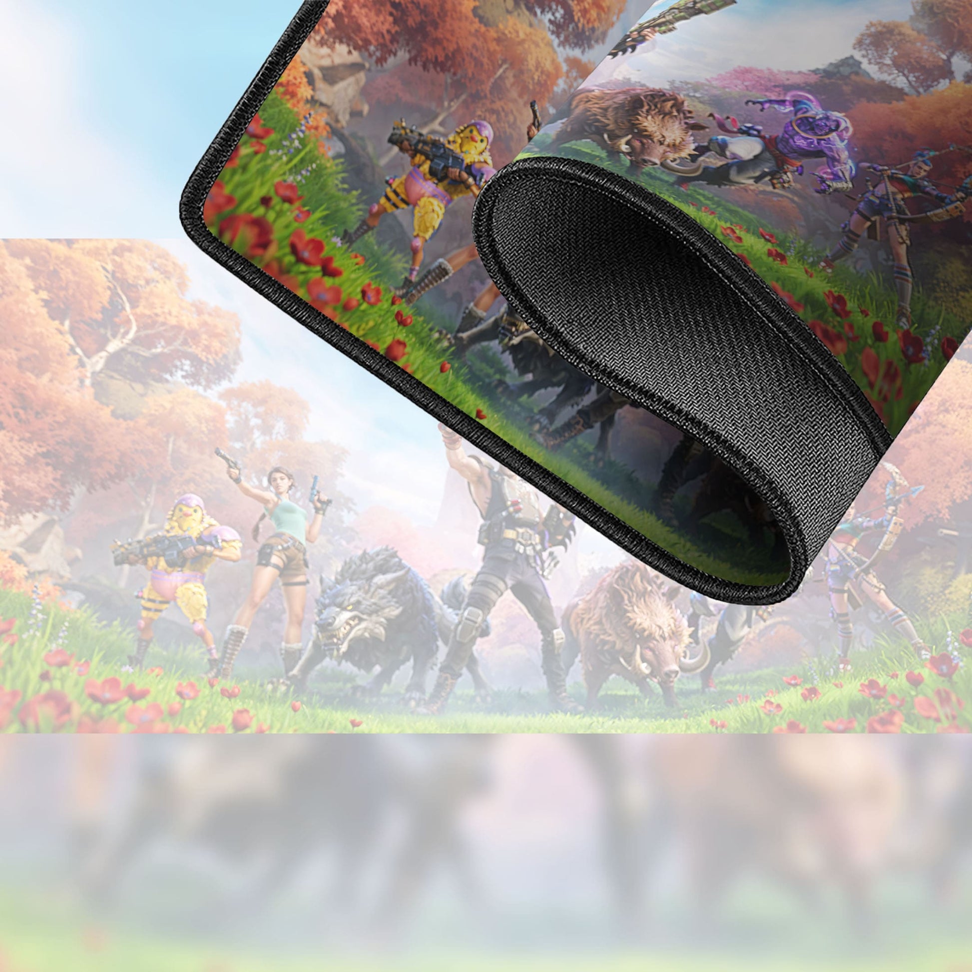 Un tapis de souris FORTNITE enroulé, avec des personnages et des animaux colorés et animés, dans un décor nature XXL extérieur vibrant, agrémenté d'arbres et de fleurs, parfait pour une ambiance sauvage et stylée. L'arrière-plan flou fait écho à la scène animée.